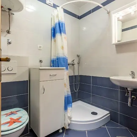 Marinela 罗戈兹尼察