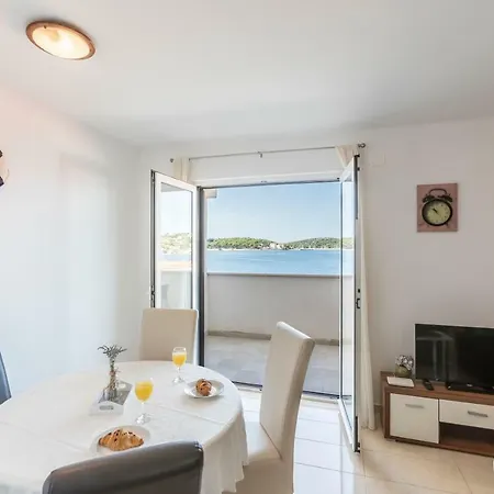 Marinela * Rogoznica (Sibenik-Knin)