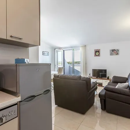 Apartment Marinela
