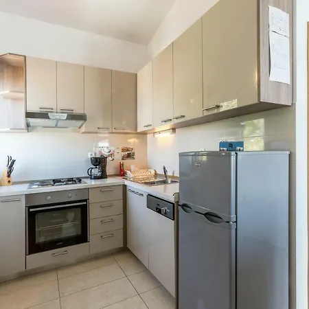 Marinela * 罗戈兹尼察