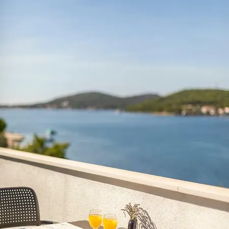 Marinela 公寓 罗戈兹尼察