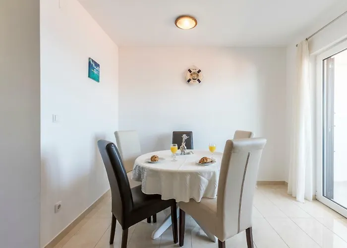 Marinela * Rogoznica (Sibenik-Knin)