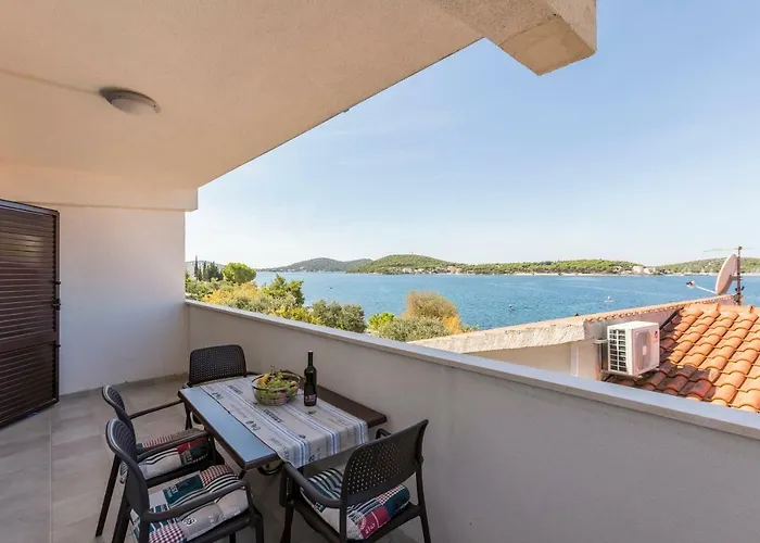 Marinela * Rogoznica (Sibenik-Knin)