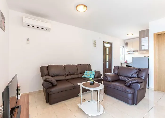 Marinela * Rogoznica (Sibenik-Knin)