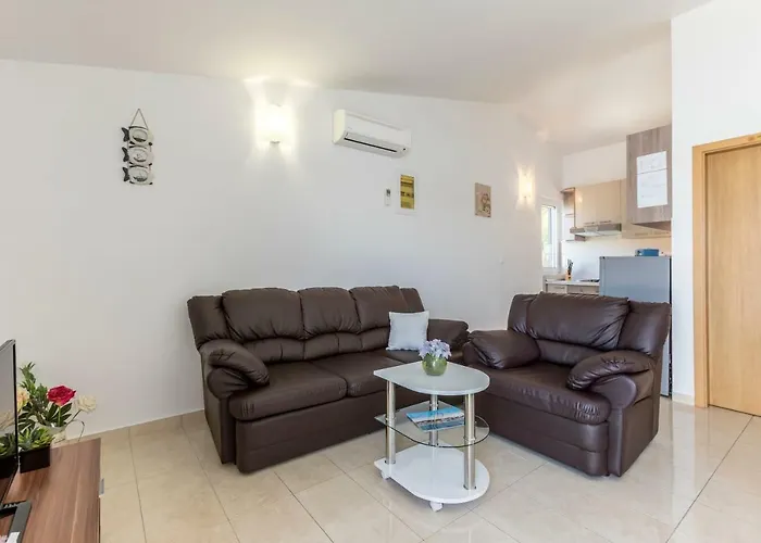 Marinela * Rogoznica (Sibenik-Knin)